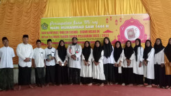 Foto : MTsN 1 Flotim Laksanakan Khotmul Quran 199 Siswa